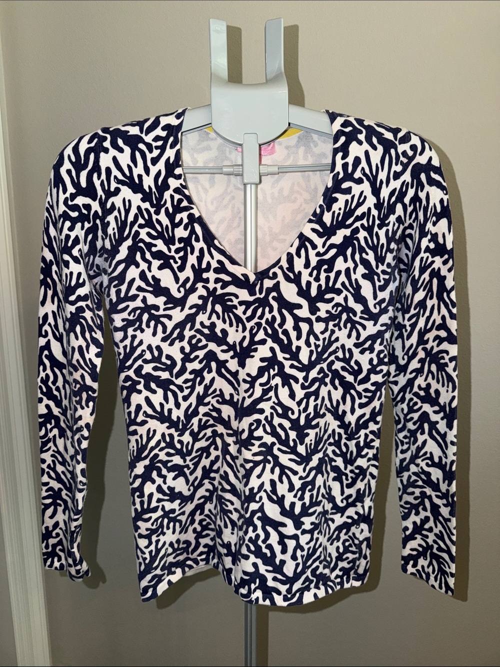 Lilly Pulitzer Navy and White V-Neck Long Sleeve Tee